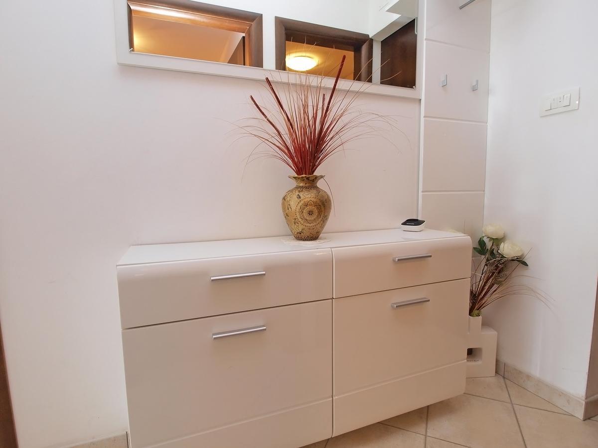 Apartments Milan 1048 罗维尼 外观 照片
