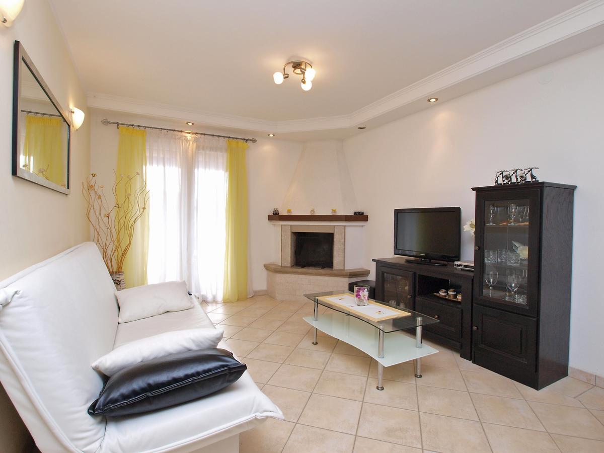Apartments Milan 1048 罗维尼 外观 照片