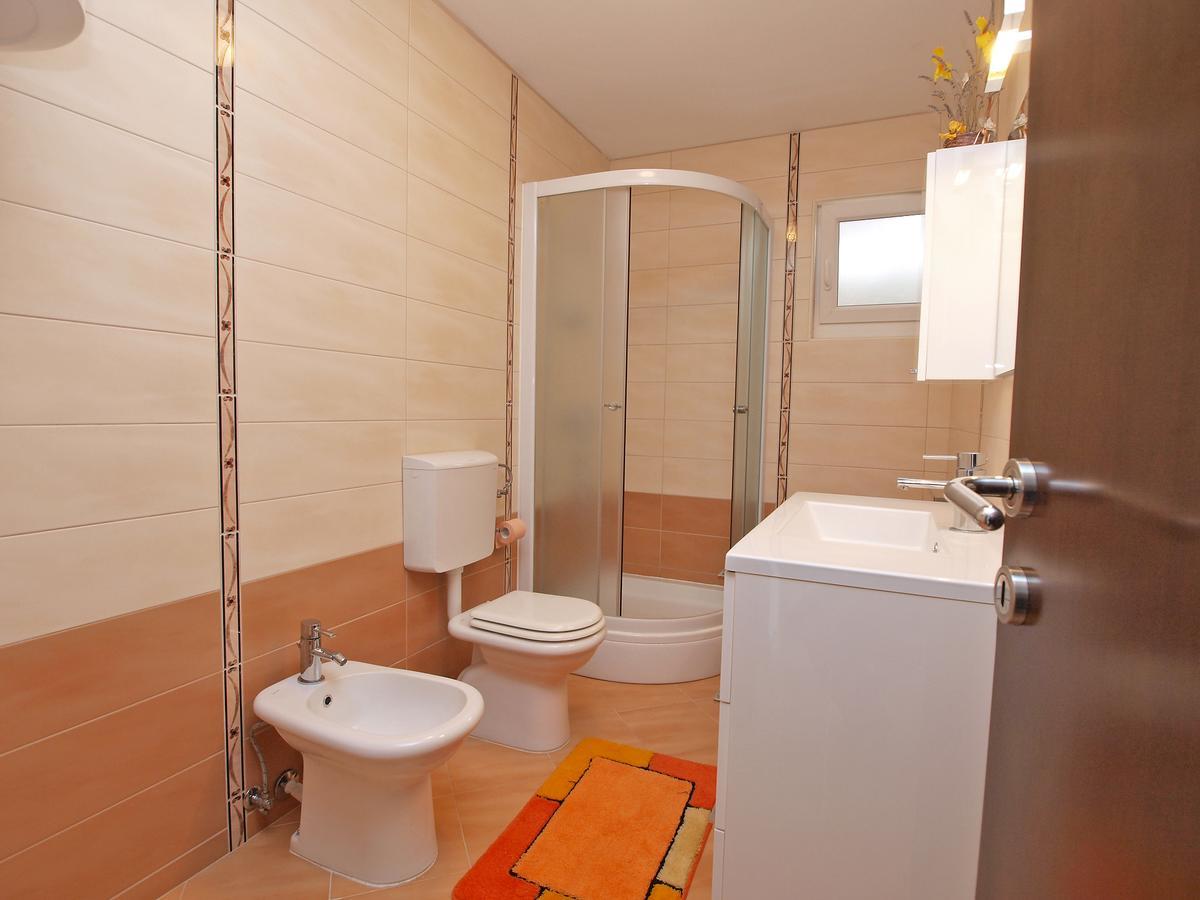 Apartments Milan 1048 罗维尼 外观 照片